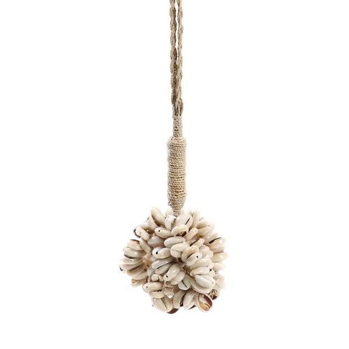 Cowrie shell door tassel - Natural