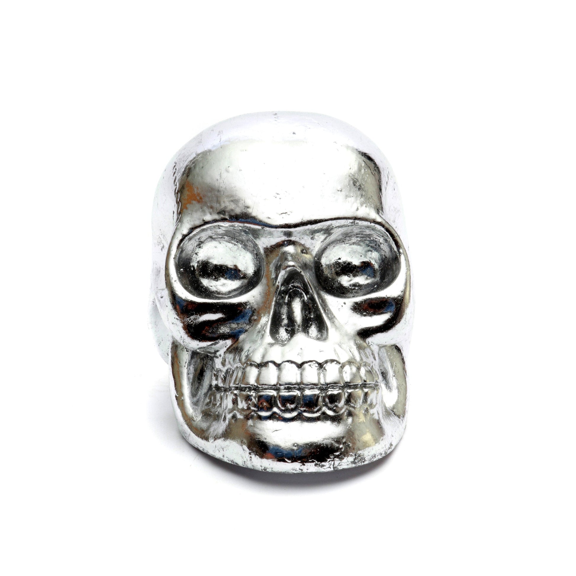 La cabeza de calavera de resina plateada L