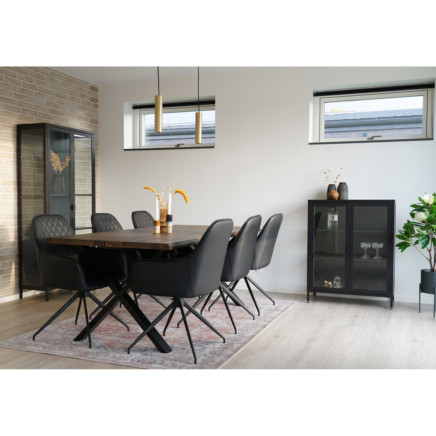 Silla de comedor Harbo con giro - Negro