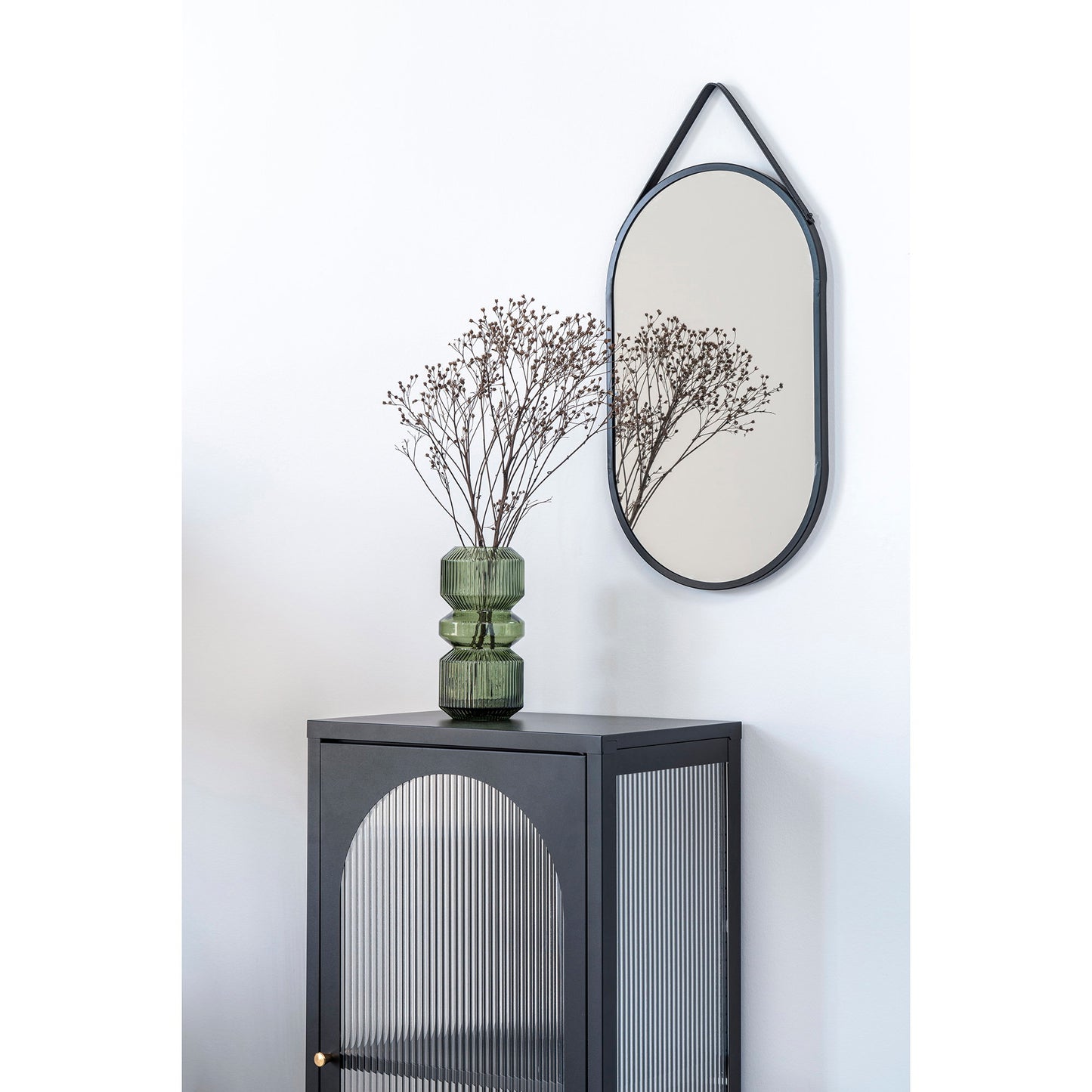 Vitrina Adelaide - Negro