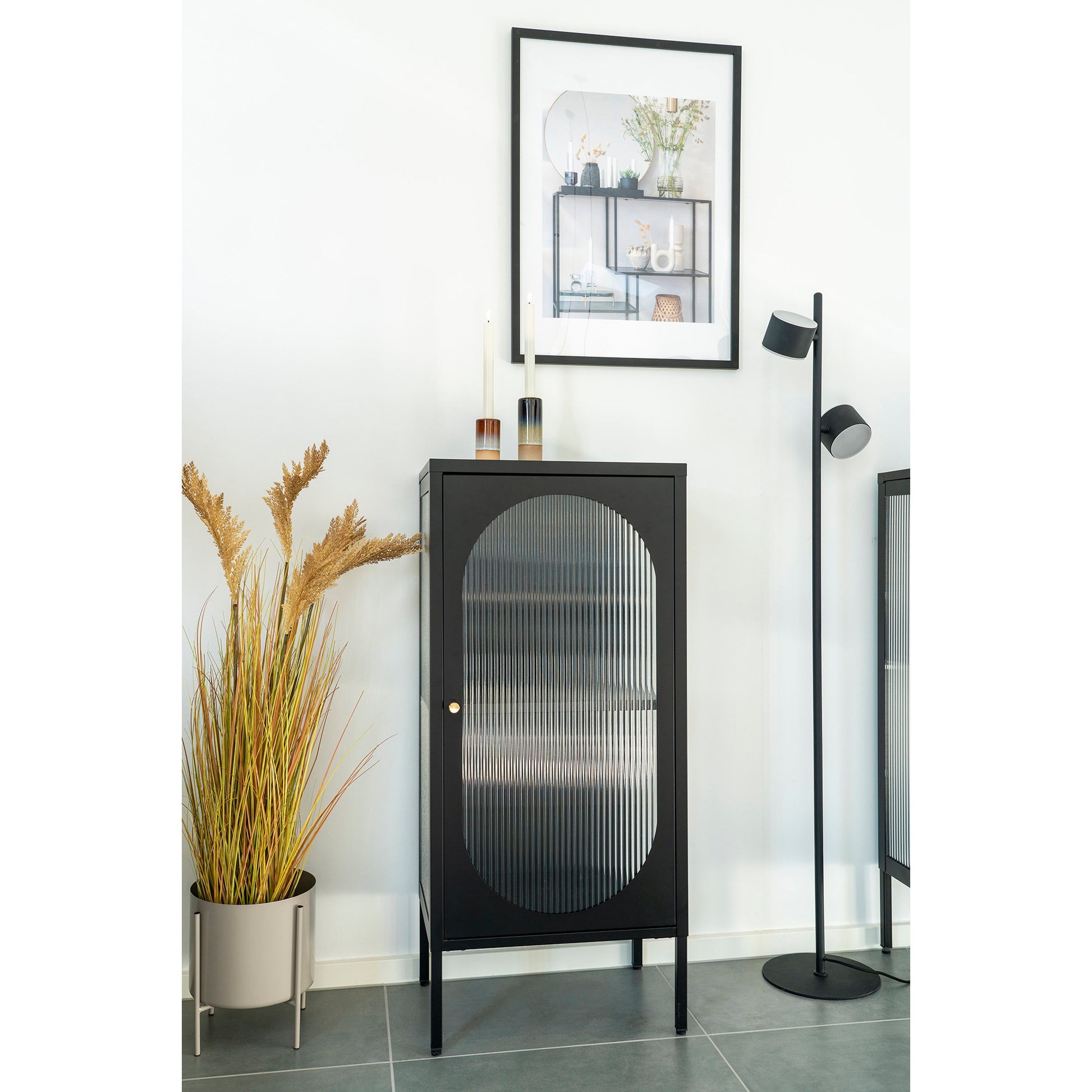 Vitrina Adelaide - Negro