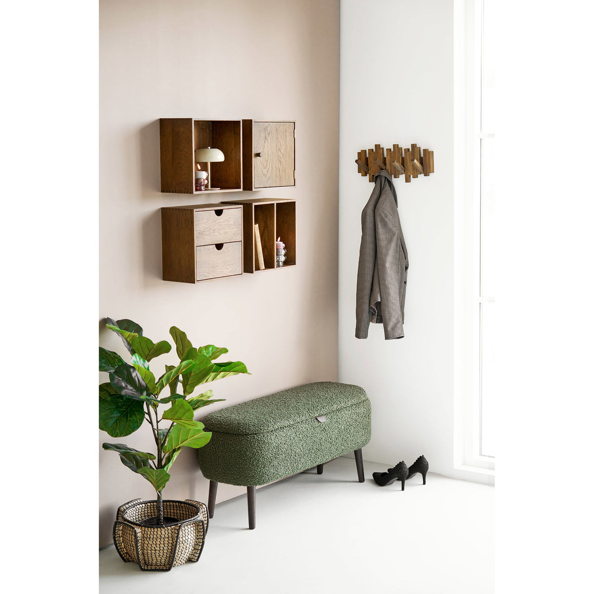Estante de pared Townsville con puerta - Marrón oscuro