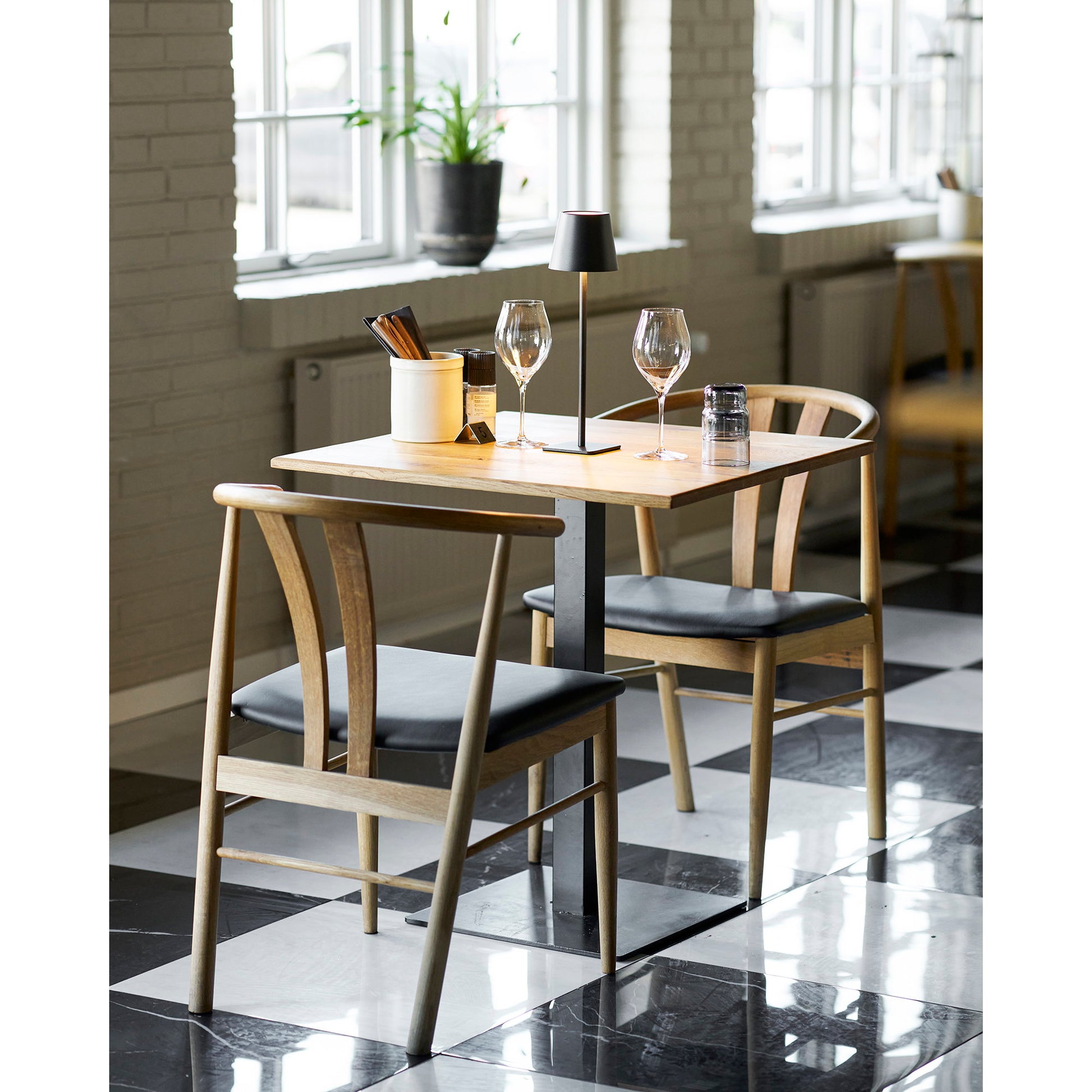 Lámpara de mesa Bradford - Negro