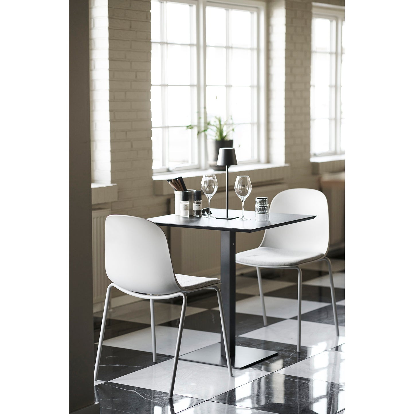 Lámpara de mesa Bradford - Negro