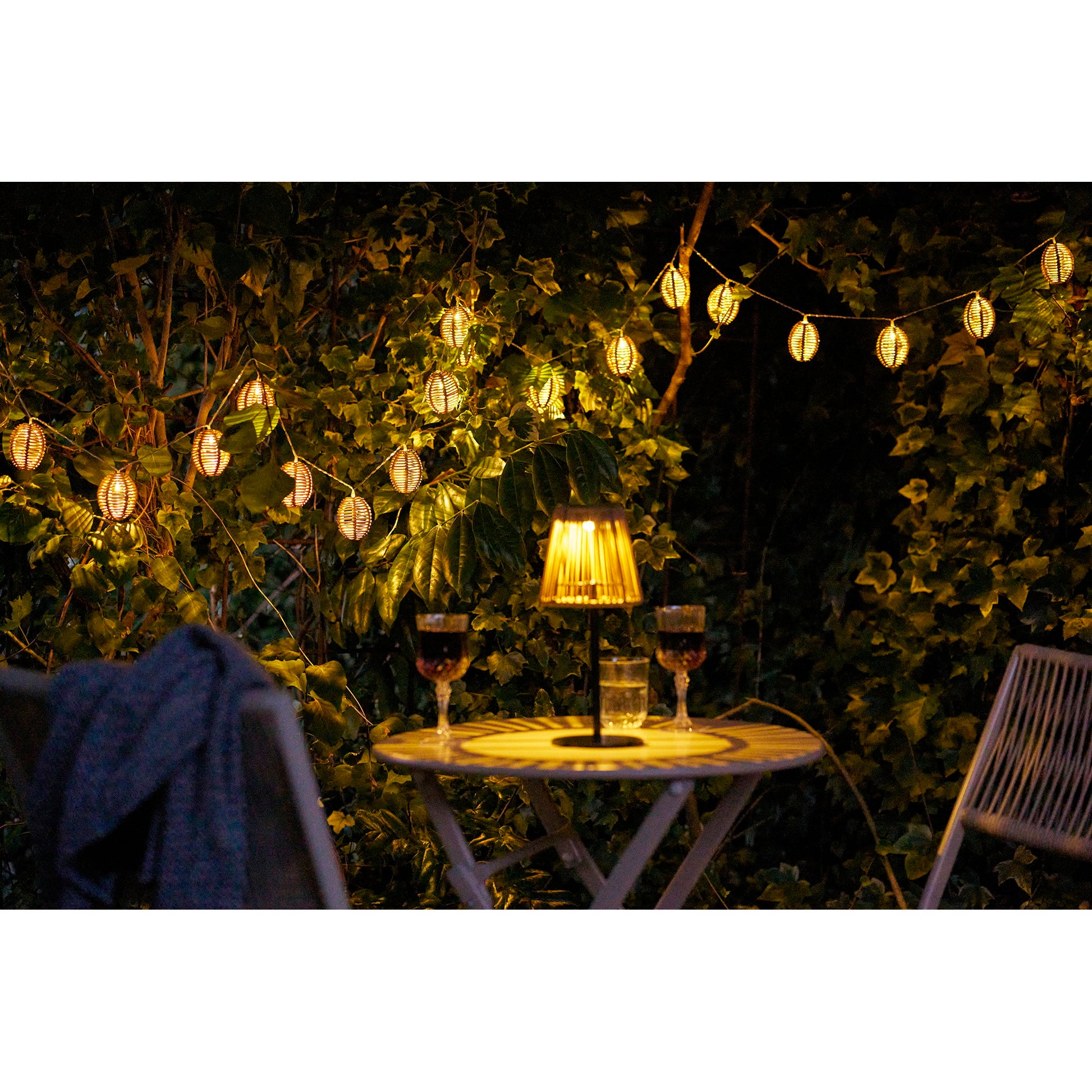 Cadena de luces LED Carlisle - Natural / Negro